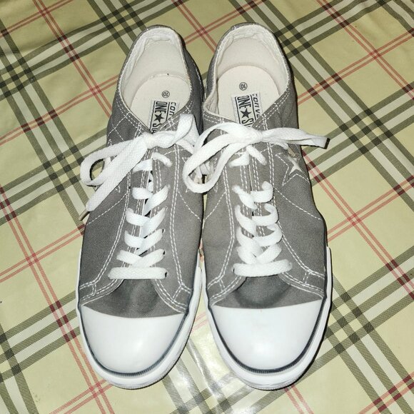 Converse Shoes - Converse One Star Medium Gray Sneakers Women's CDN Size 10 UK 8